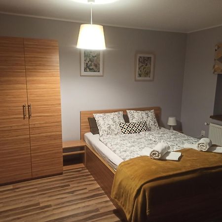 Bed and Breakfast Dom Na Klonowym Wzgorzu Строне-Слёнске Экстерьер фото