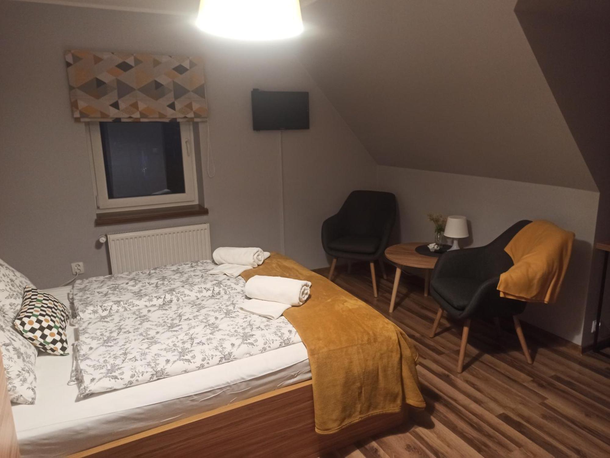 Bed and Breakfast Dom Na Klonowym Wzgorzu Строне-Слёнске Экстерьер фото