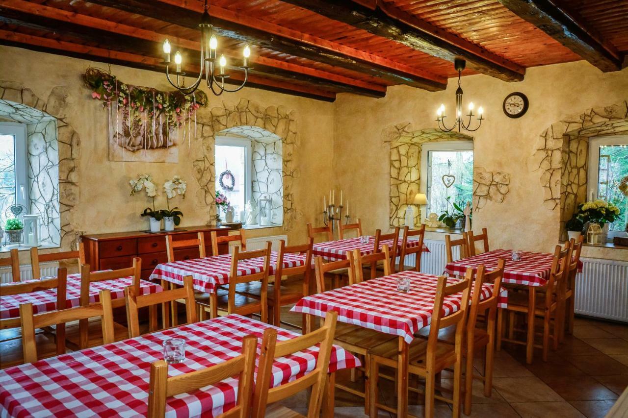 Bed and Breakfast Dom Na Klonowym Wzgorzu Строне-Слёнске Экстерьер фото